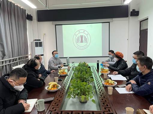 饶明奇、汪青松教授做客我校弘德讲坛