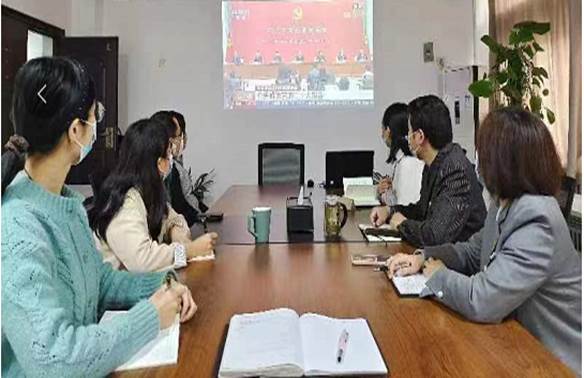 机电学院党委多种形式组织收听收看中共中央举行的新闻发布会